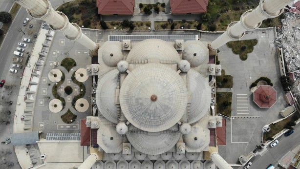 Foto - Kahramanmaraş’ın simgesi Abdülhamit Han Camii depremlere rağmen dimdik ayakta