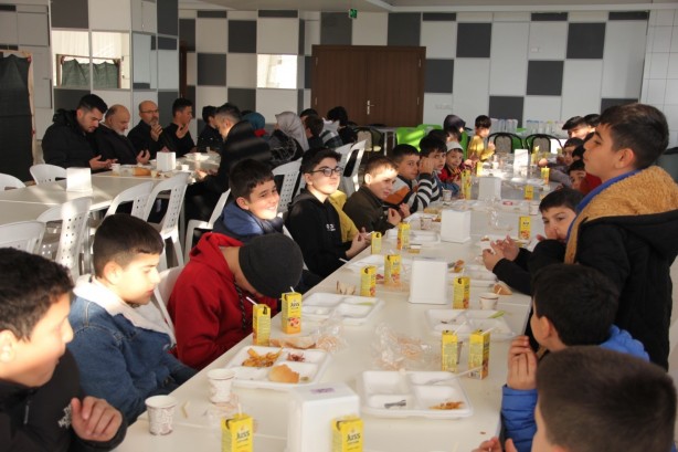Kahramanmaraşlı 36 hafız öğrenci Bolu’ya geldi