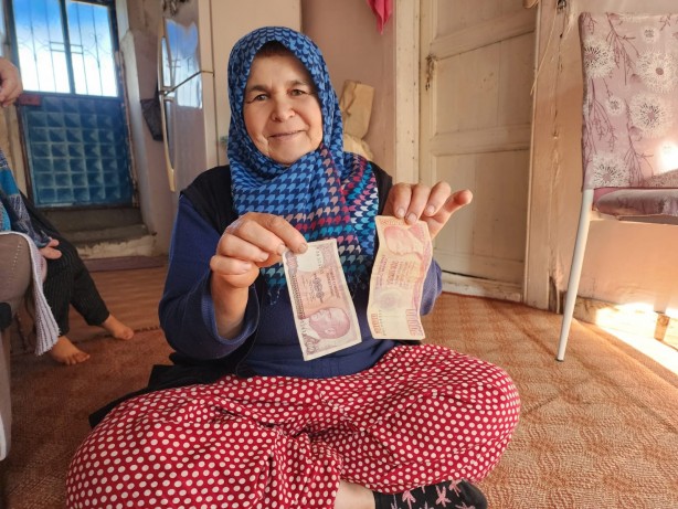 Foto - Kahramanmaraş'ta evin ahırından para fışkırdı! Sahibi şok oldu