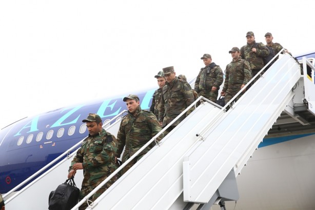 Foto - Kahramanmaraş'ta görev yapan Azerbaycan ekibinin bir bölümü Bakü'ye döndü