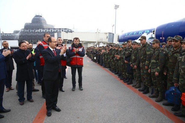 Foto - Kahramanmaraş'ta görev yapan Azerbaycan ekibinin bir bölümü Bakü'ye döndü