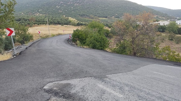 Foto - Kahramanmaraş’ta yollar onarılmaya devam ediyor