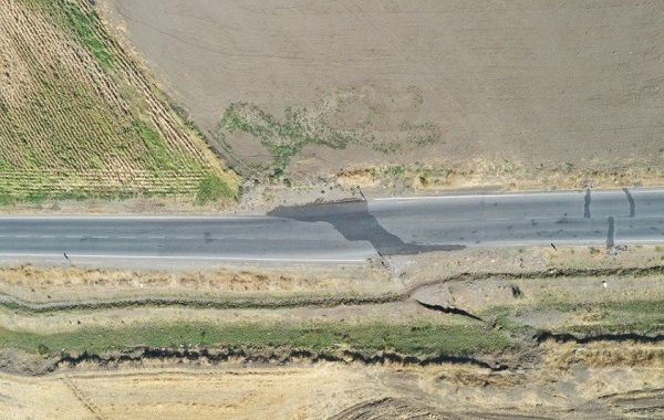 Foto - Kahramanmaraş’ta yollar onarılmaya devam ediyor