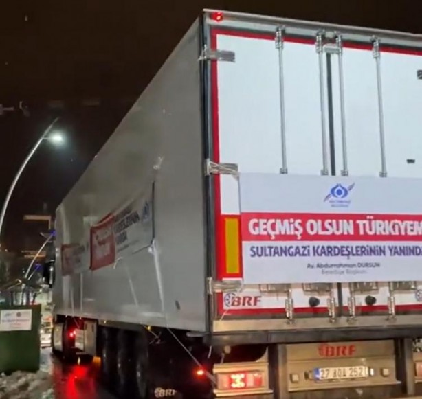 Foto - Kahramanmaraş'taki deprem felaketi: İstanbullular oraya akın ettiler
