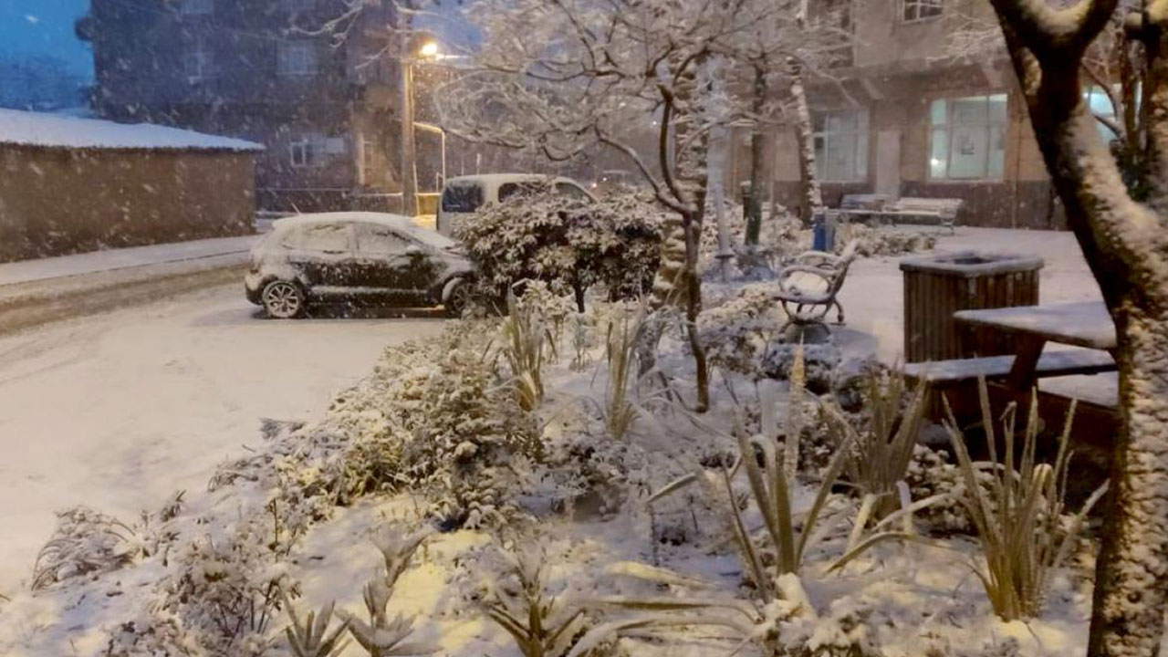 Foto - Kahreden gelişme! İstanbul'a kar yağışı için tarih verildi