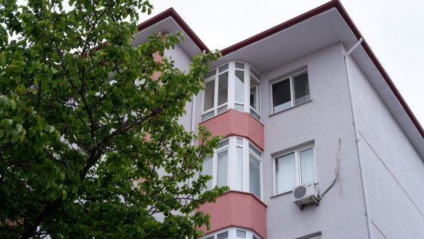 Foto - Kahreden olay: Cam silerken düşüp hayatını kaybetti