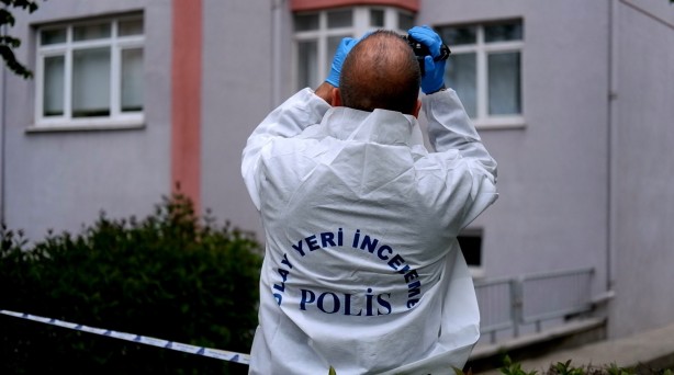 Foto - Kahreden olay: Cam silerken düşüp hayatını kaybetti