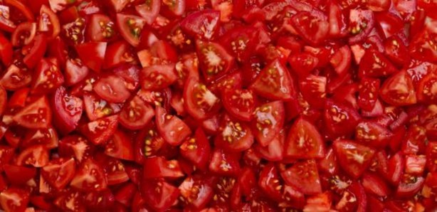 Foto - Kahvaltıda domates yiyen yandı! Tüm organlarınıza zarar vermenize sebep oluyor