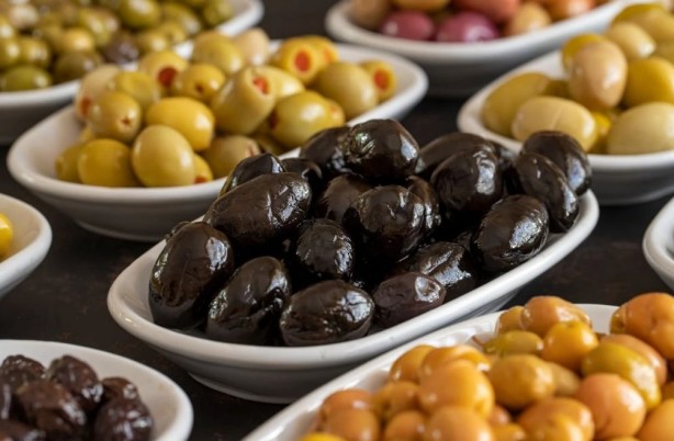 Kahvaltıda en çok o tercih ediliyor! Zeytin yemeden önce bilmeniz gerekenler