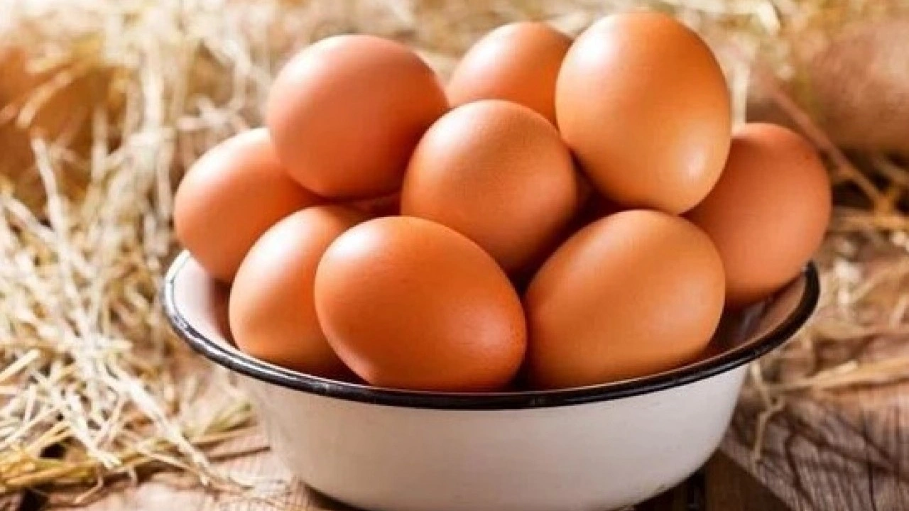 Kahvaltıda en sık tercih ettiğimiz besin! 1 günde 2 yumurta yerseniz bakın ne oluyor?