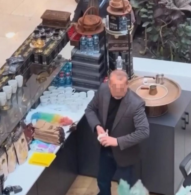 Foto - Kahve fincanlarını tükürükle temizleyen kişi hakkında karar verildi