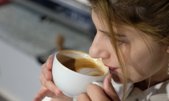 Kahvecilerdeki hayati tehlike! Sırf maliyeti düşürmek için bu yapılır mı? Olacak iş değil.. Çok şaşıracaksınız...