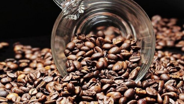 Foto - Kahvenin içine kaşık kaşık ekleyin! Bağırsakları motor gibi çalıştırıyor: 1 bardak içen kabızlık nedir bilmiyor