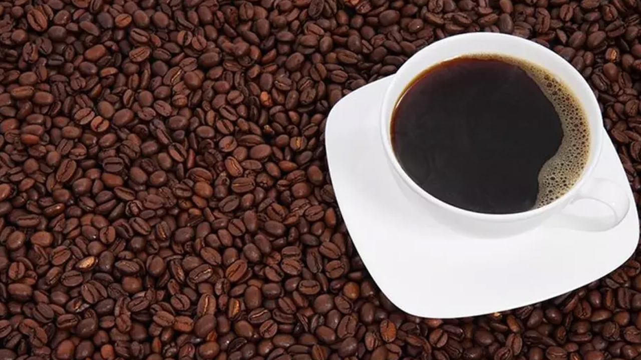 Foto - Kahvesiz uyanamam diyenler dikkat! Aşırı kahve tüketmenin zararları: Uzmanlardan uyarılar, tehlikeyi işaret ediyor olabilir!