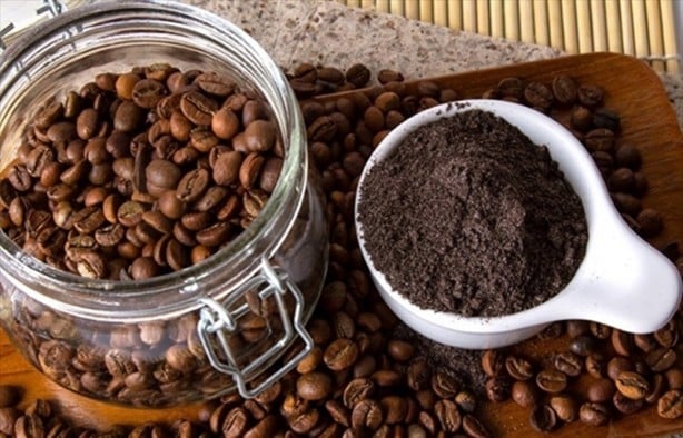 Kahveyi ıslatıp mobilyalara sürerseniz bakın ne oluyor