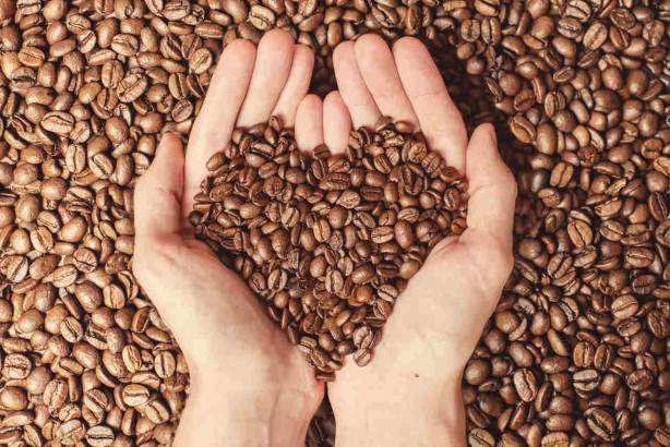 Foto - Kahveyi ıslatıp saçınıza sürerseniz bakın ne oluyor! Saç dökülmesini durdurun: Saçınızdan, sakalınızdan saç fışkıracak