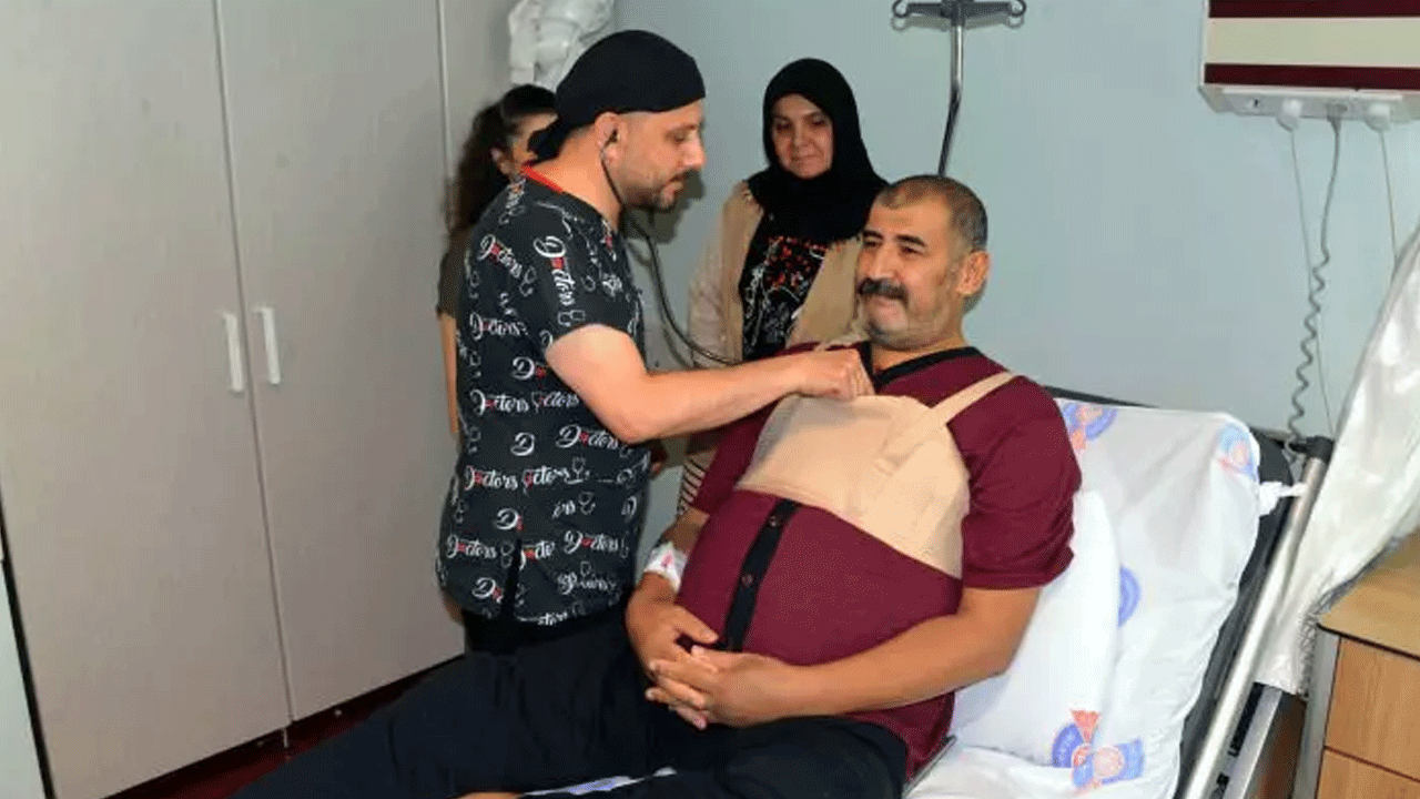 Foto - Doktorlar kalbinden çıkardı! Ağırlığı neredeyse kalp kadar!