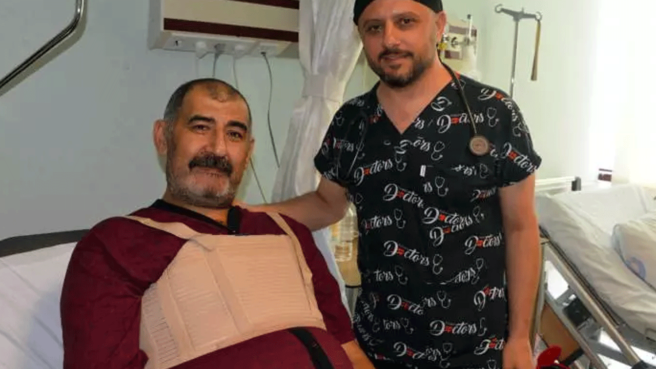 Foto - Doktorlar kalbinden çıkardı! Ağırlığı neredeyse kalp kadar!