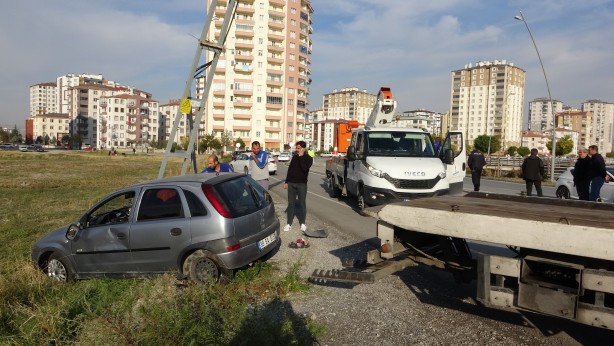 Foto - Kaldırımda yürüyen yaşlı çifte çarptı: 1 ölü, 2 yaralı