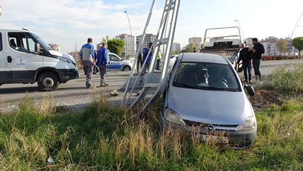 Foto - Kaldırımda yürüyen yaşlı çifte çarptı: 1 ölü, 2 yaralı