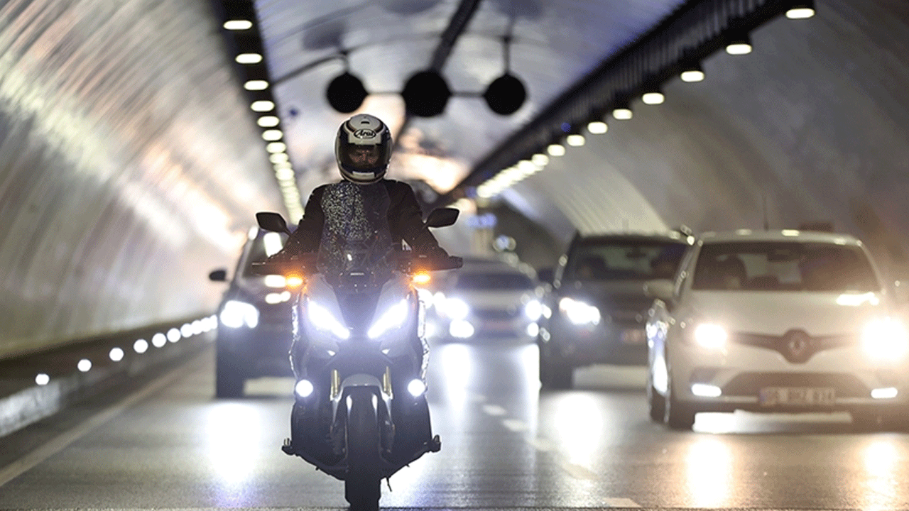 Kaldırımlarda yayaların içinden bile geçiyorlar: İşte motosikletlerin otomobilleri solladığı iller!