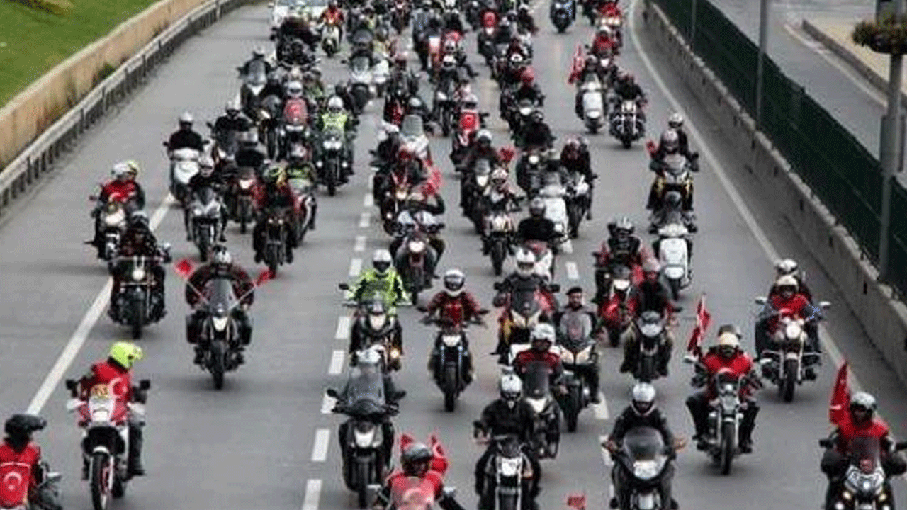 Foto - Kaldırımlarda yayaların içinden bile geçiyorlar: İşte motosikletlerin otomobilleri solladığı iller!