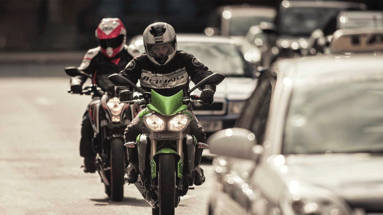 Foto - Kaldırımlarda yayaların içinden bile geçiyorlar: İşte motosikletlerin otomobilleri solladığı iller!