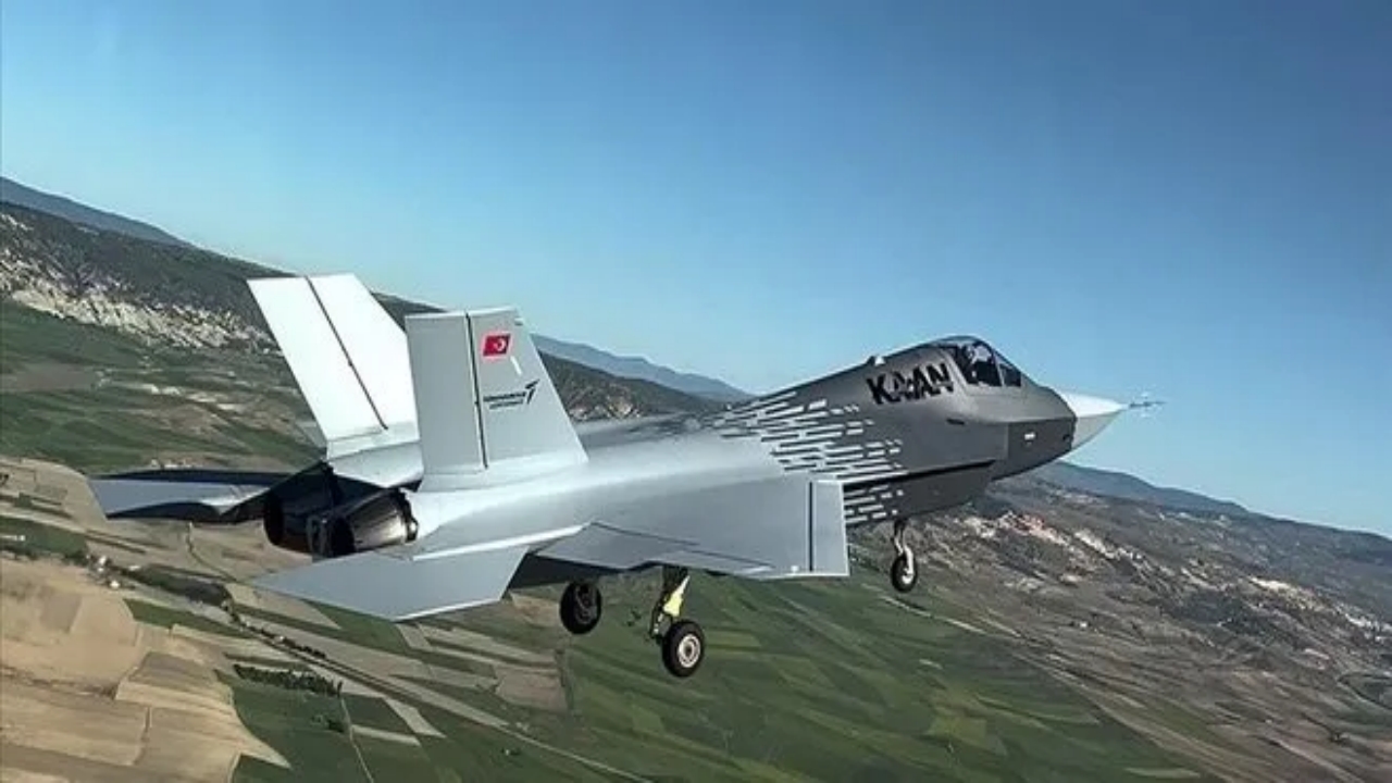 Foto - "Kalorifer peteği" diyorlardı, "milli gurur" oldu! CHP’den tarihi "KAAN" geri vitesi