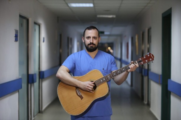 Foto - 'Kalp damar cerrahisi'nin müzisyen doktorları