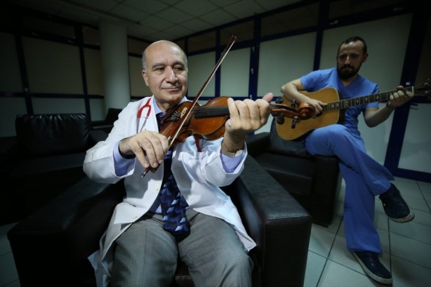 Foto - 'Kalp damar cerrahisi'nin müzisyen doktorları