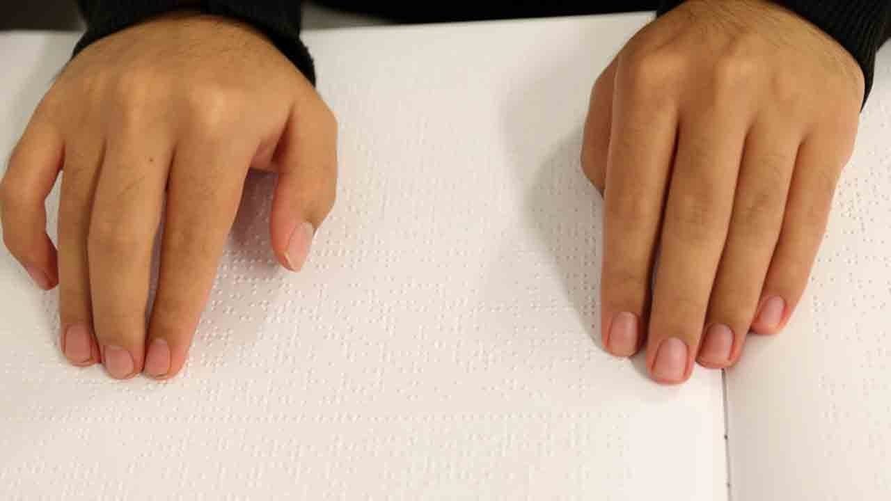 Foto - Kalp gözüyle okuyorlar: Braille alfabeli Kur'an-ı Kerim sevinci!