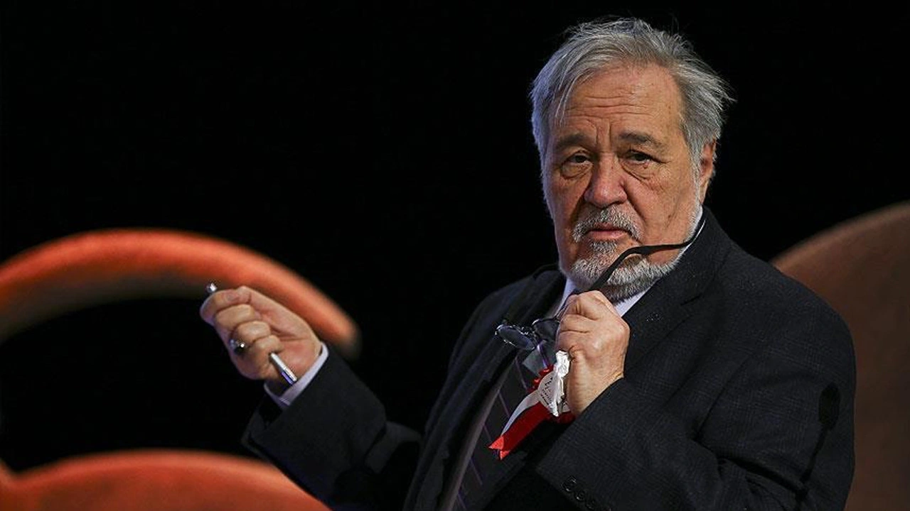 Foto - Kalp krizi geçirdiği iddia edilmişti! İlber Ortaylı’dan üzen haber