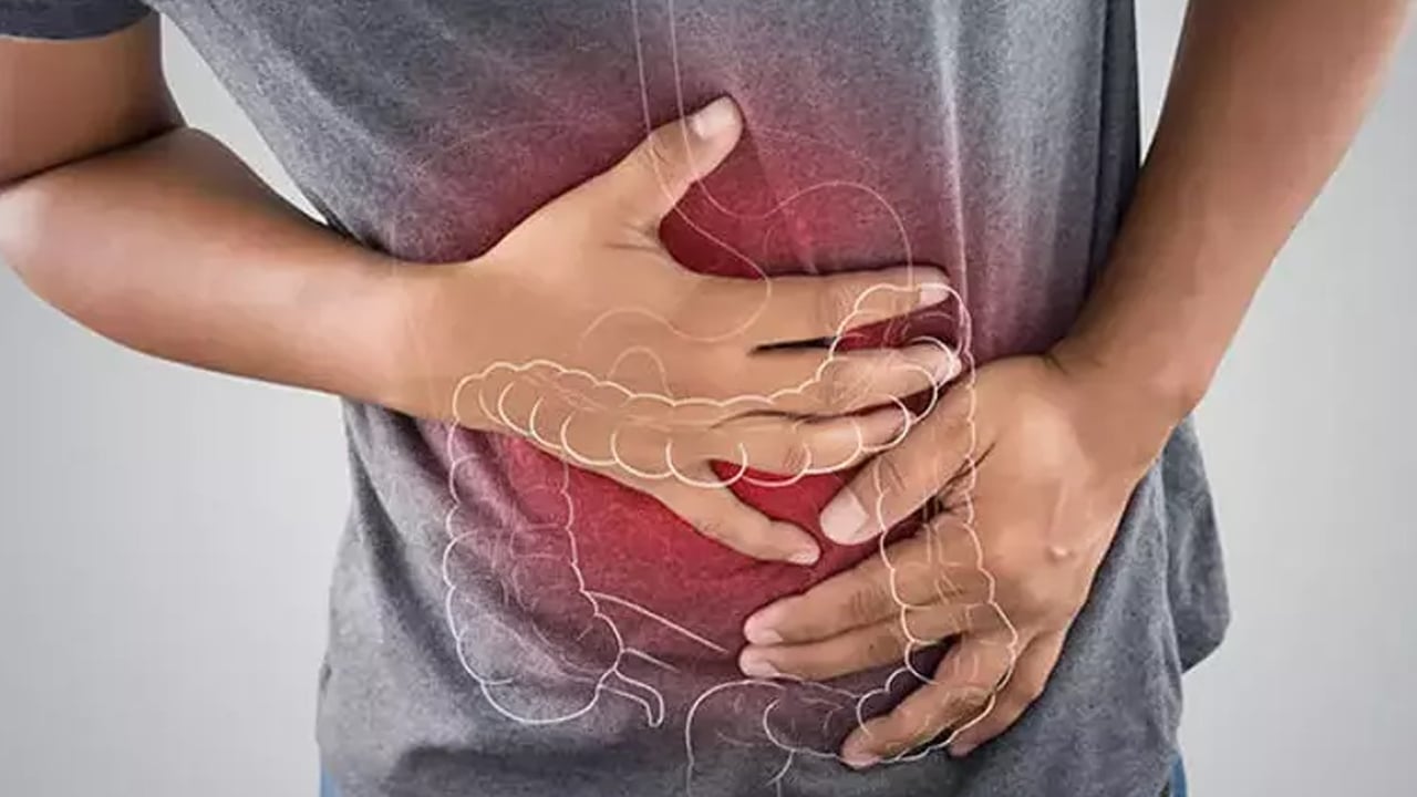  Kalp krizi sinyali olabilir, mide ağrısı deyip geçmeyin! Uzman hafife almayın dedi, önemli tehlikeyi açıkladı! Dikkat diyorlar