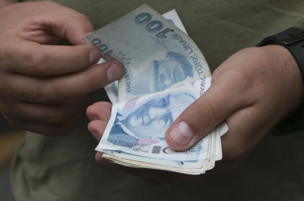 Foto - Kameralar karşısına geçip en düşük emekli maaşın kaç para olacağını ilan etti! Bu rakamın üstü olmaz