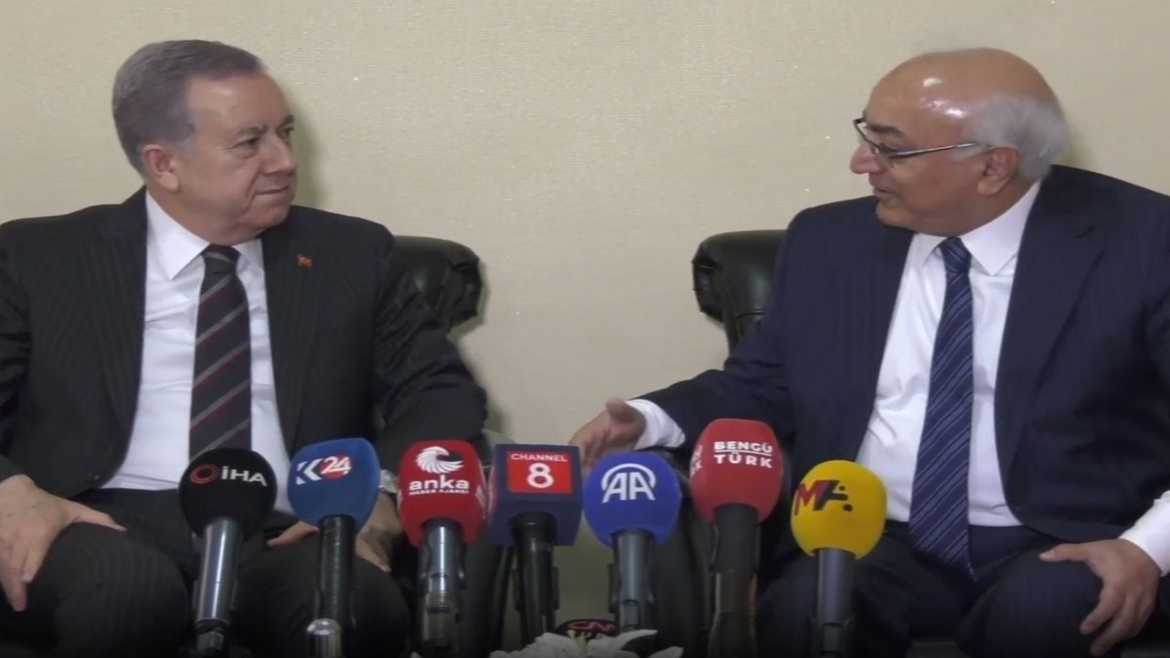 Kameralar kayıttaydı! MHP’nin bayram ziyaretine DEM’in talebi damga vurdu