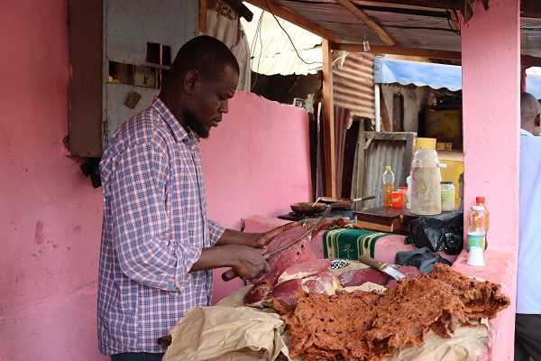 Foto - Kamerunlular bu yemeğe bayılıyor? Peki, ama neden? 