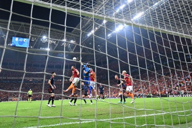 Foto - Kamil Grabara'dan çirkin paylaşım! G.Saraylı taraftarlar çıldırdı...