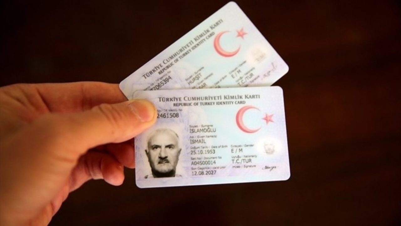 Foto - Kamu çalışanları öncelikli kullanacak! Kimlik kartlarında yeni dönem