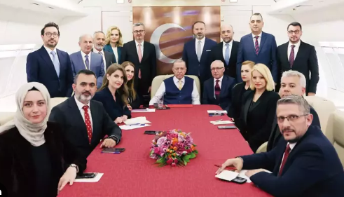 Foto - Kamuda tasarruf gerçekten yapılıyor mu? Cem Küçük kendisine gelen fotoğrafı gösterdi, gören çok ama çok şaşıracak