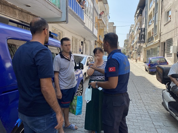 Foto - Kamyon kamyon boşaltıldı! Bakın o çöp evden neler çıktı