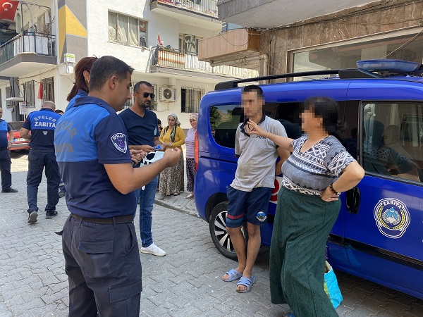 Foto - Kamyon kamyon boşaltıldı! Bakın o çöp evden neler çıktı