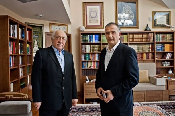 Foto - Kamyon kasasında ülkeden kaçan FETÖ'cü Ekrem Dumanlı İşte FETÖ'nün firari gözbebeği Dumanlı'nın ini
