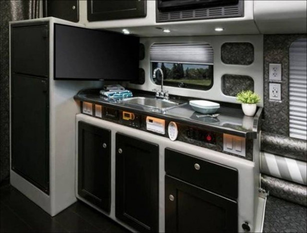 Foto - Kamyonet gibi görünüyor ama...