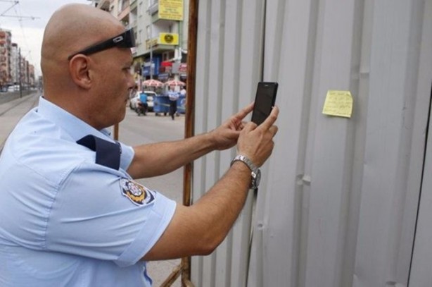 Foto - Kamyonete bırakılan not polisi alarma geçirdi