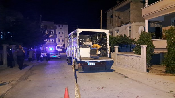 Foto - Kamyonetin altında kalan 3 yaşındaki çocuk hayatını kaybetti