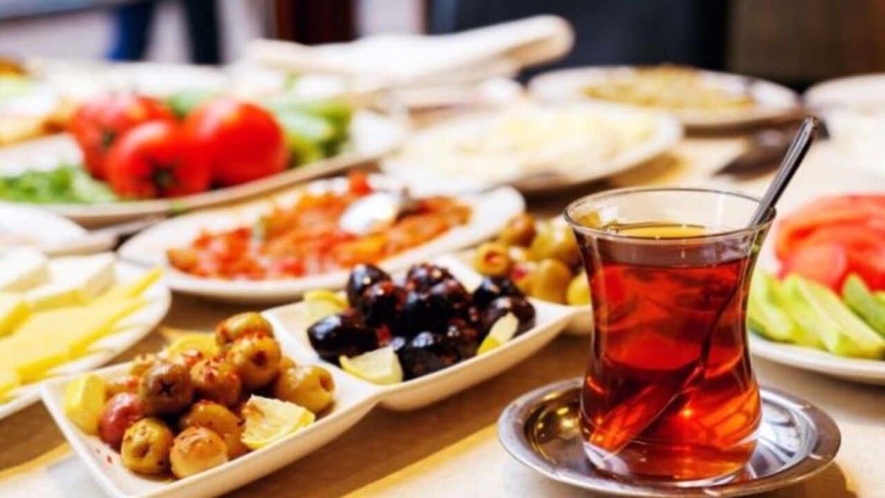 Kan basıncı ve kolesterolü yükseltiyor! İşte kalbe sessizce zarar veren alışkanlıklar