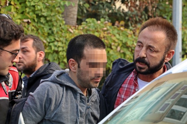 Foto - Kan donduran cinayet! Annesini boğazından bıçaklayarak öldürdü