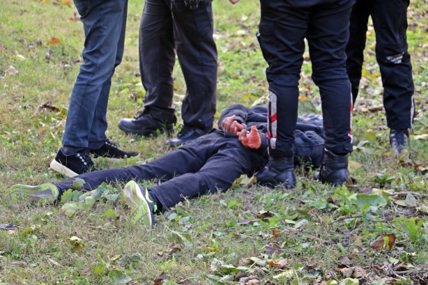 Foto - Kan donduran cinayet! Annesini boğazından bıçaklayarak öldürdü