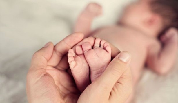 Foto - Kan donduran ifadeler! Genleriyle oynanmış ilk bebekler dünyaya geldi