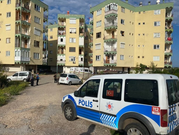 Foto - Kan donduran olay! Eşini öldürdü çocuklar balkondan yardım istedi